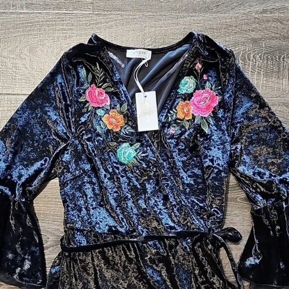 🌷 Umgee ruffled Salsa Dress 🌷 - Picture 2 of 4